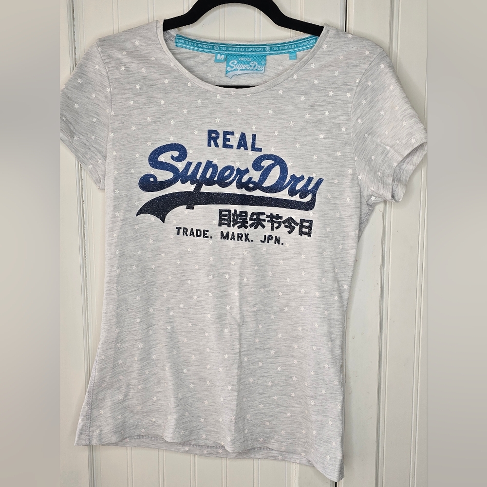 Superdry Fitted Gray T-Shirt with Blue Accents